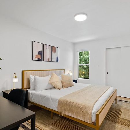 Chic Uptown Phoenix Home - Pool Table & Perfect Location Exteriör bild